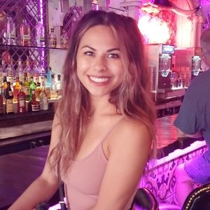 Meet your Posher, Rebecca